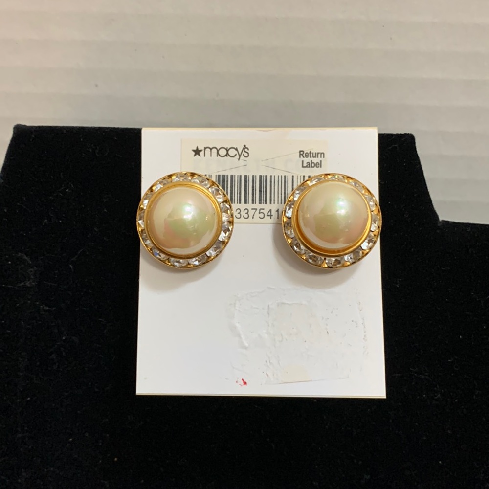 Macys iridescent pearl w rhinestone border pierced earrings